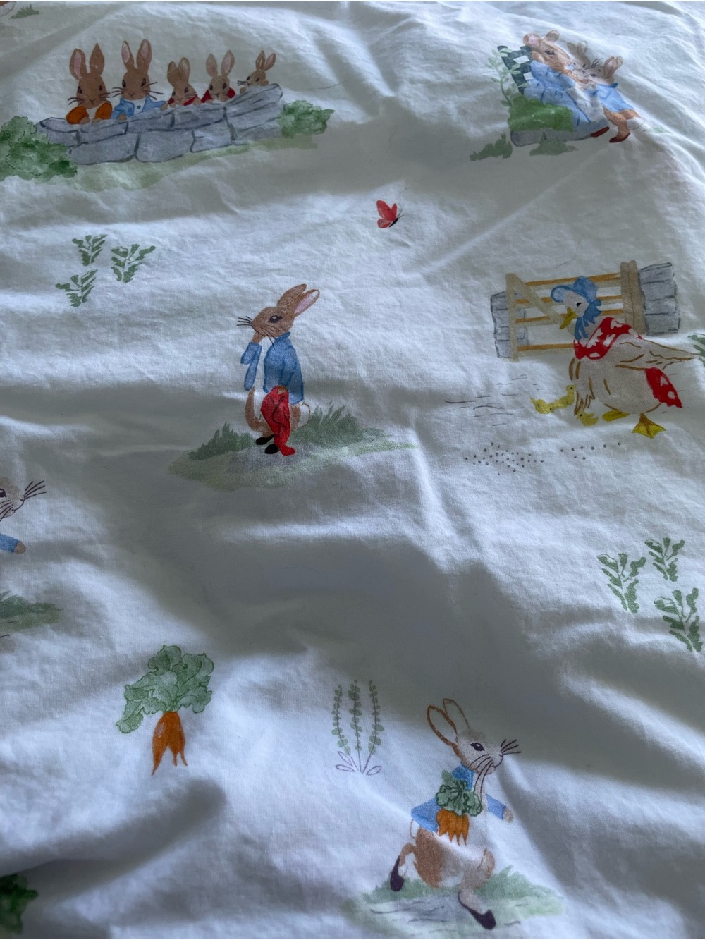 Pottery Barn Kids White Peter Rabbit Print Crib Sheet